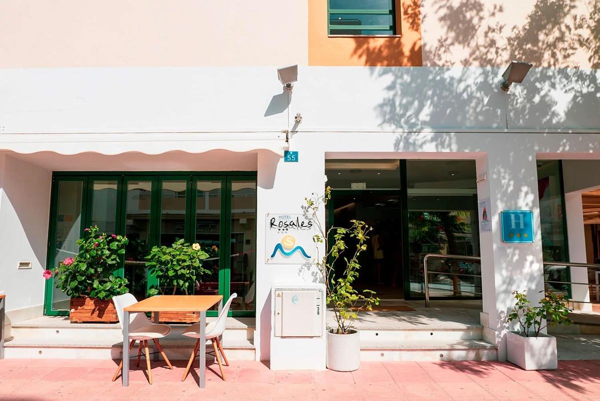 Hostal Rosales Es Pujols Exterior foto